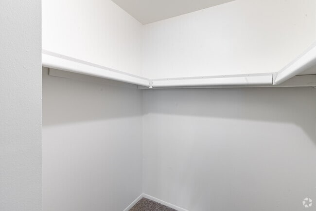 2BR, 1BA - 874SF