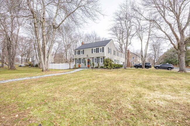 Photo - 4 Trotwood Dr