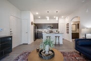1BR, 1 BA _ 660 SF