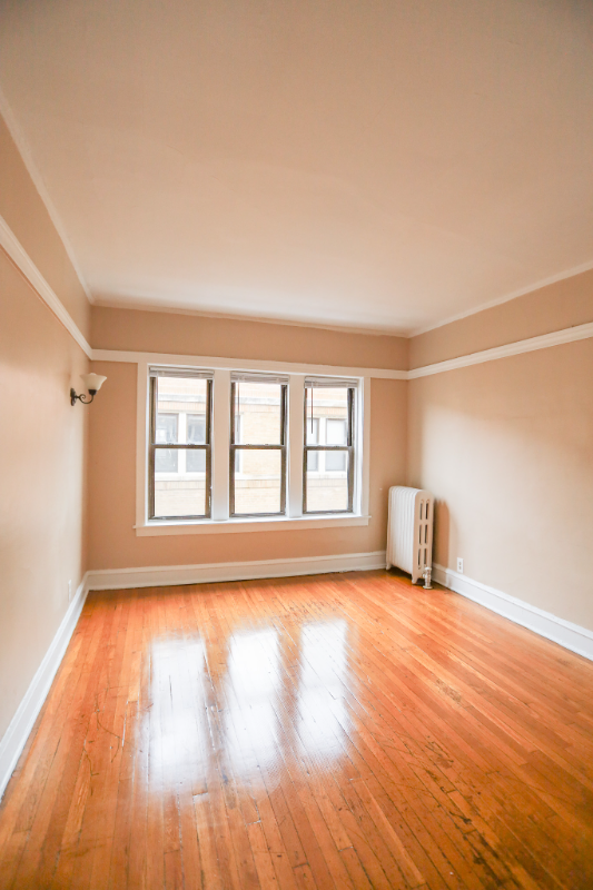 Building Photo - 5054 N Kenmore Ave Rental