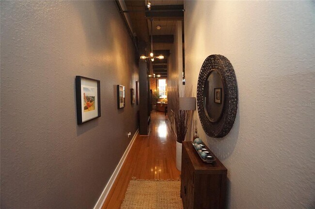 Photo - 1501 W Horatio St Unit 111