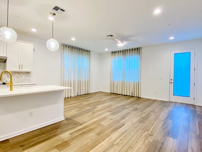 Photo - 1577 Pinecliff Dr