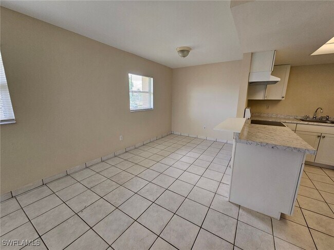 Building Photo - 4030 Coronado Pkwy Unit 201