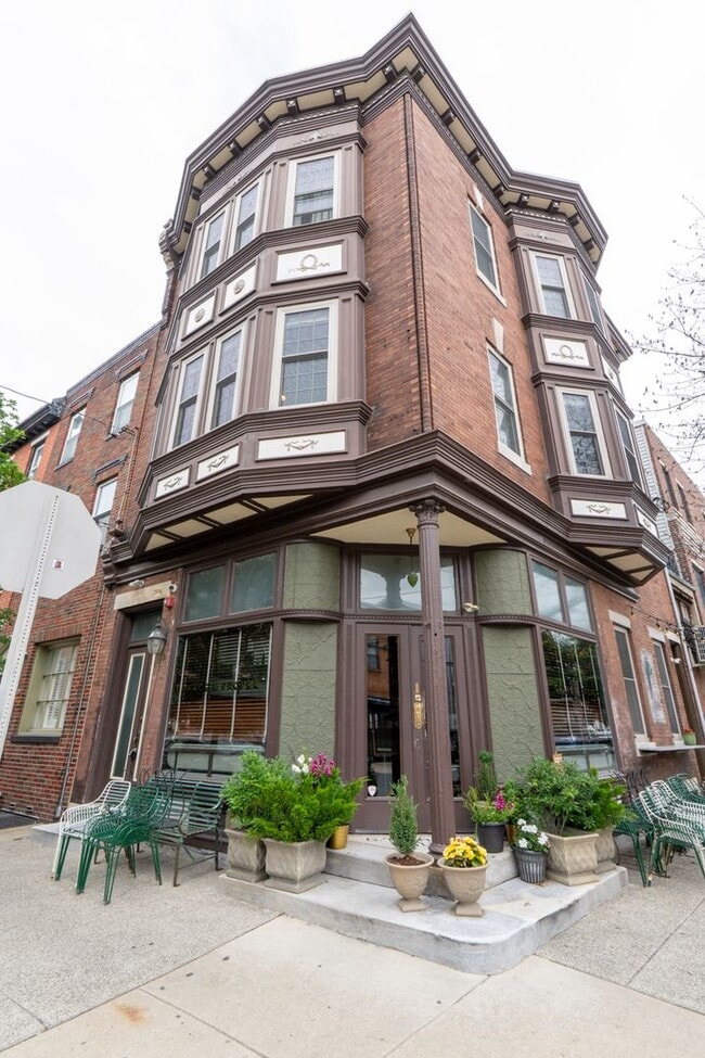 Amazing Property with Great Location - Amazing Property with Great Location House