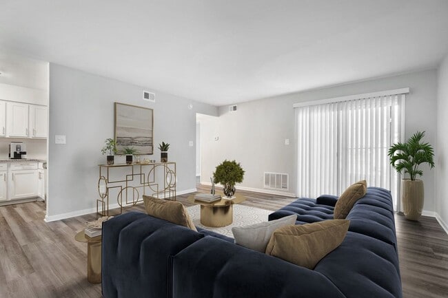 River Breeze Apartments