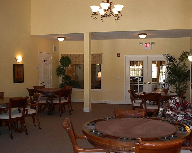 Groves at Victoria Park Clubhouse