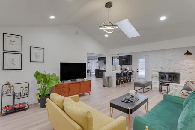 Photo - 6048 Holiday Ln Unidad ID1019479P