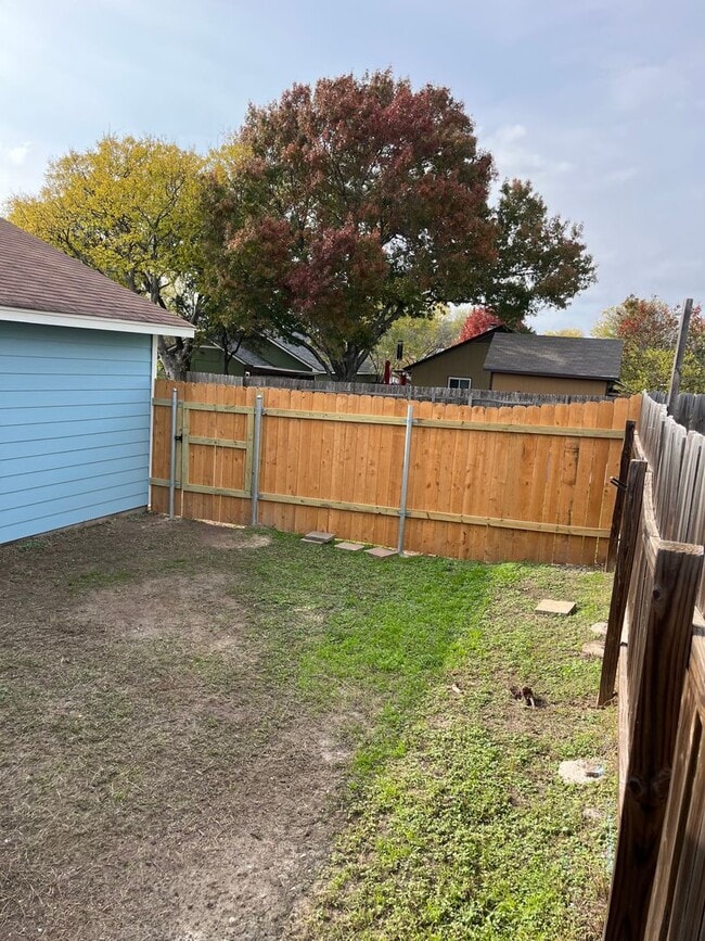 Photo - 12402 Alderbrook Dr Unit B