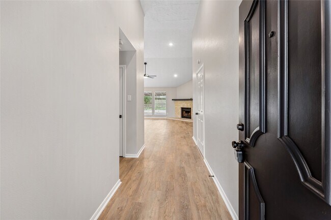 Photo - 8219 Winding Meadow Ct