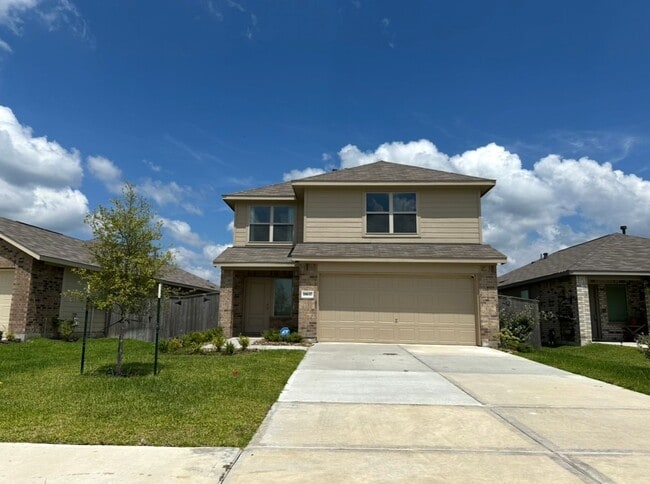 Building Photo - Beautiful, Modern, and Peaceful Home in Ne...