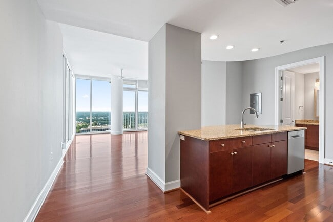 Building Photo - ** 2 MONTHS OF FREE RENT ** Living the Sky Life in Downtown Raleigh! 1 BE/1 BA Condo on the 32nd ... Unit 3208