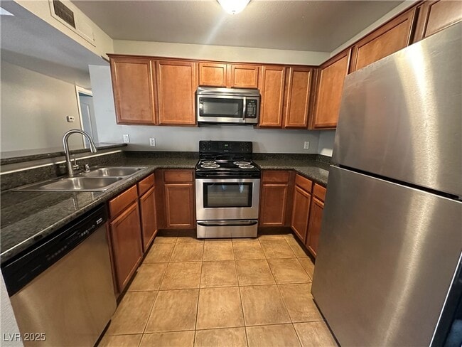 Building Photo - 2120 Sealion Dr Unit 206 Rental