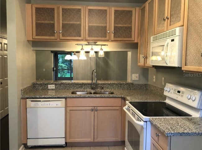 2927 Greenwood Springs Loop