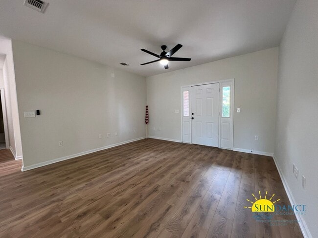 Photo - 3 Bedroom Smart Solar Home in Crestview!