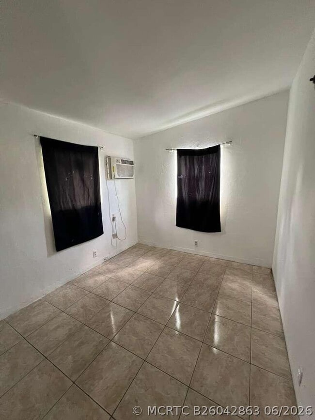 Photo - 1524 NW 42nd St
