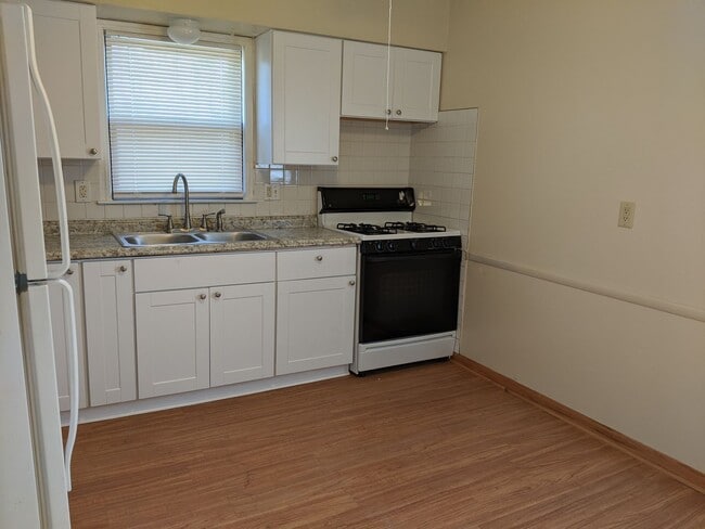 Photo - 5844 N 83rd St Unit 5846 Upper