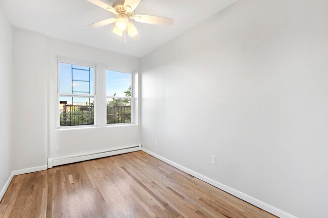 Photo - 314 Paterson Plank Rd Unit 5B