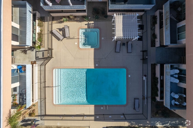 Photo - Americana Gardens