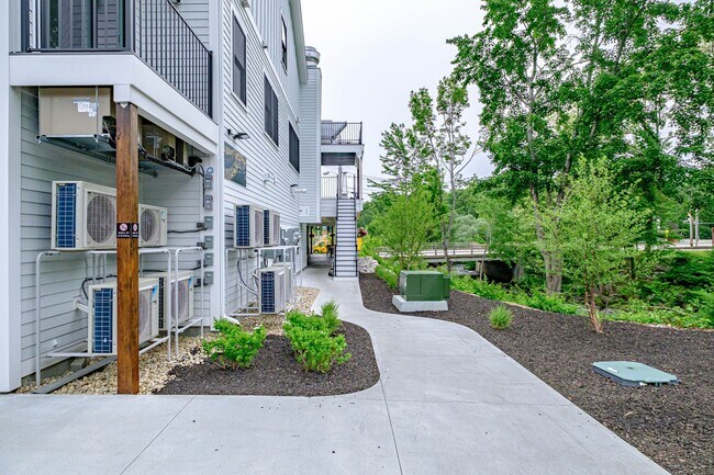 Photo - Bridgton Gateway Unit 4