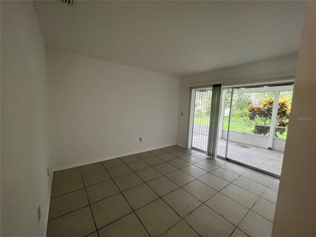 Photo - 3278 Jamestown St