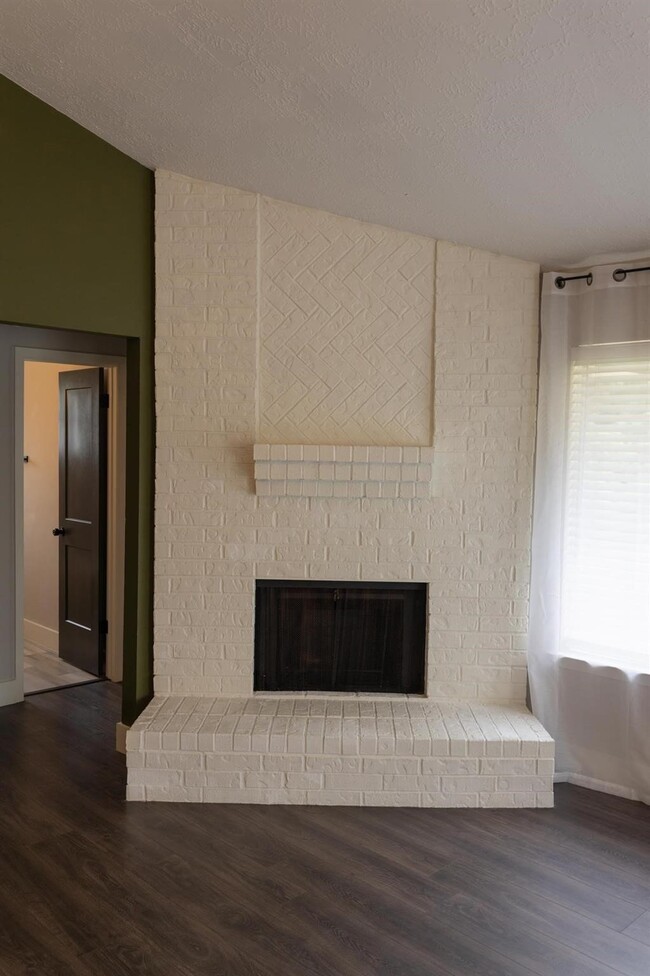 Photo - 1204 Osborne Dr
