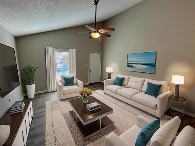 Photo - 5827 Columbia Ave