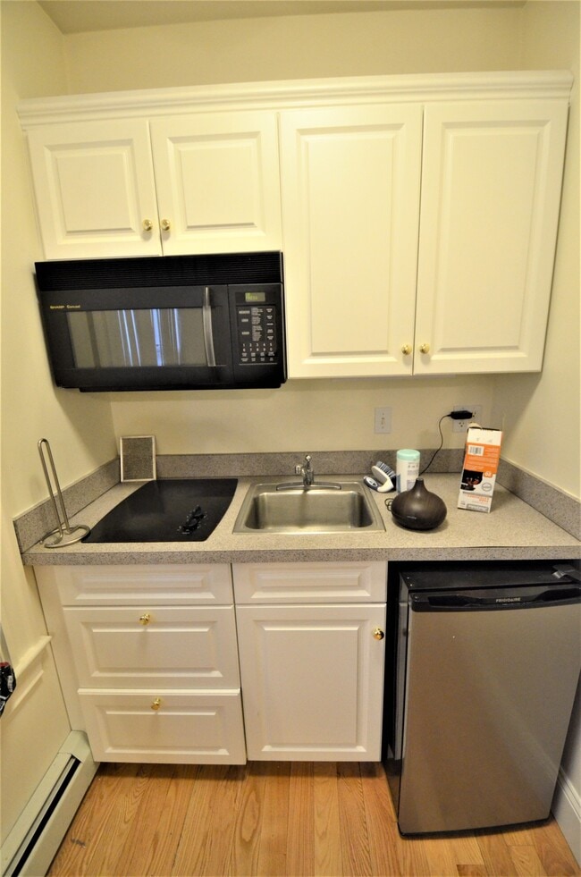 Photo - 79 Westland Ave Unidad 18