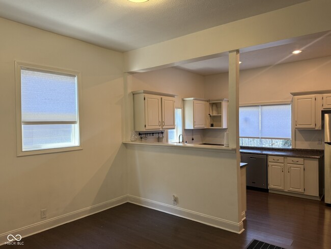 Photo - 1156 Hoyt Ave