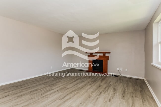 Photo - 515 Verona Rd