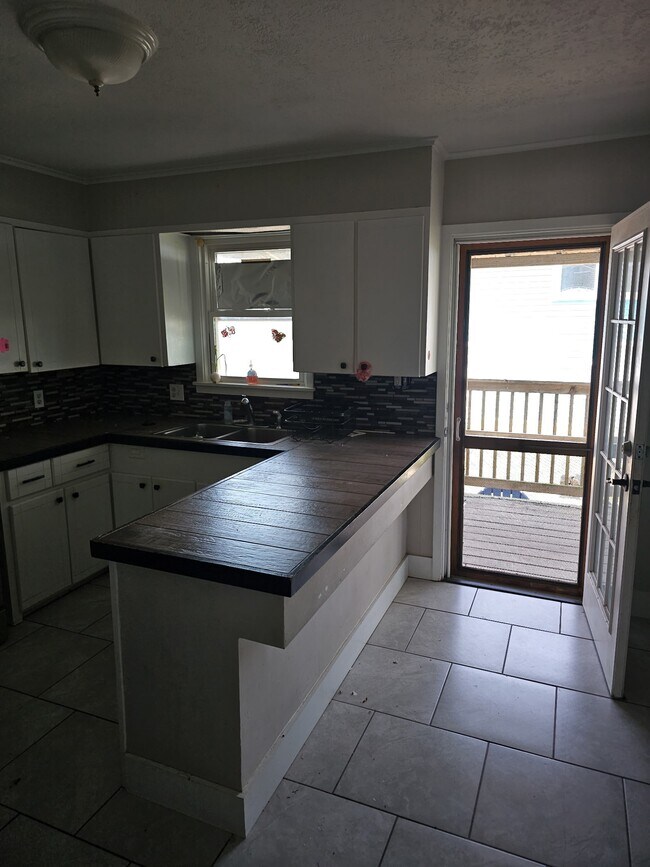 Photo - 5208 Bernardo De Galvez Ave