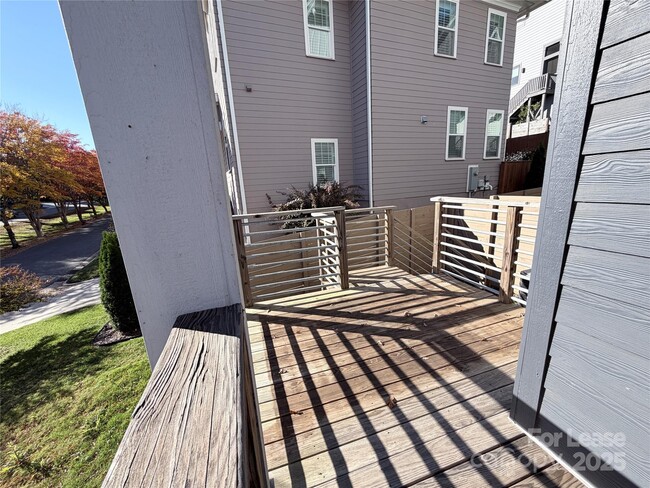 Photo - 2009 Hamorton Pl