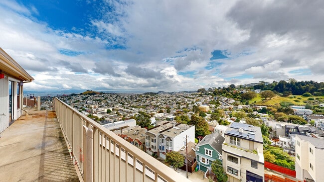 Photo - 2035 Castro St Unit 32