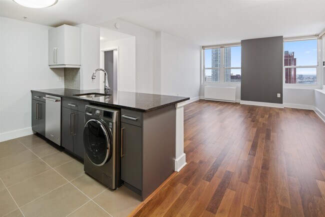 Photo - 88 Morgan St Unit 3301