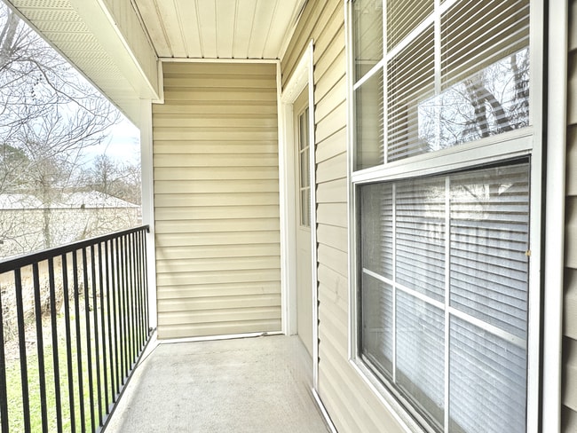 Photo - Spring Tree Apartments