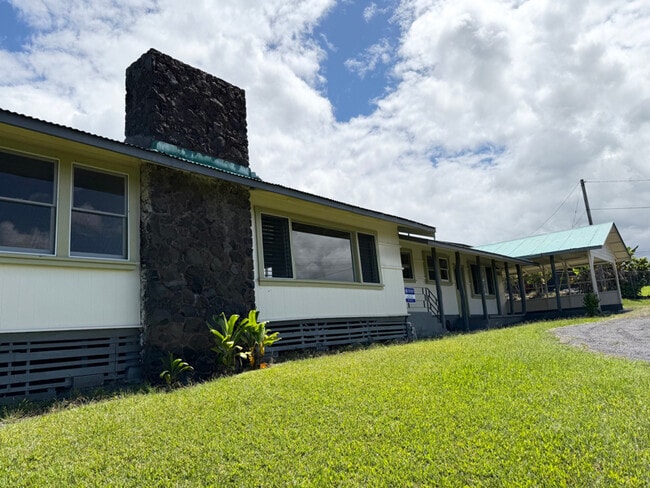 Building Photo - 1249 W Kawailani St Rental