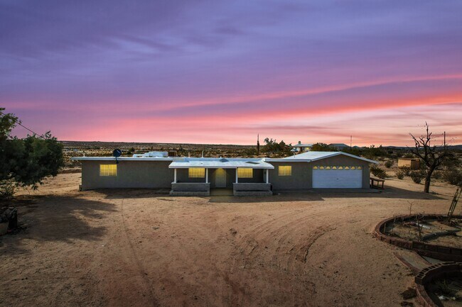 Photo - 1284 Mac Rae Rd