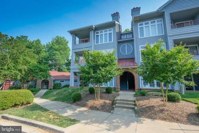 Photo - 1140 Lake Heron Dr Apartment Unit 2B