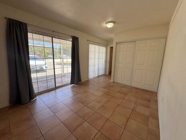 Photo - 758 W Longden Ave