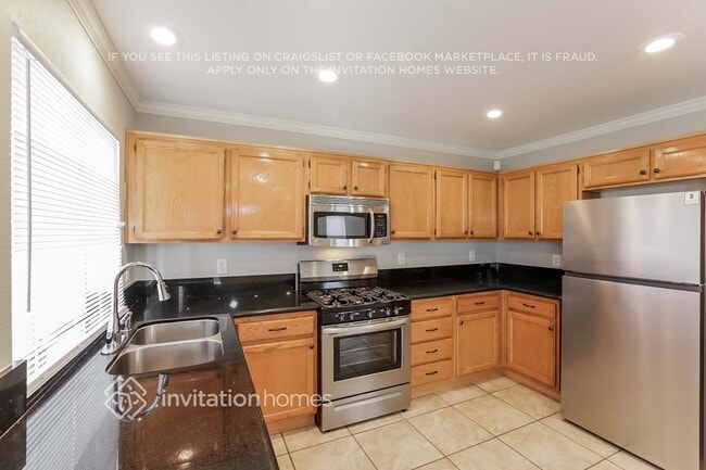 Photo - 904 Autumn Royal Ln