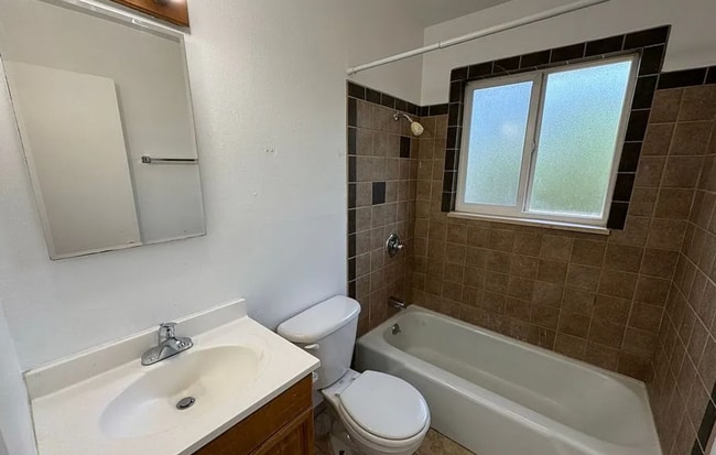 Photo - 321 Bonnie Ct Unit 2