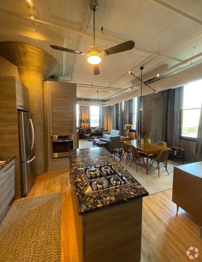 Building Photo - 728 W Jackson Blvd Unit 514 Rental