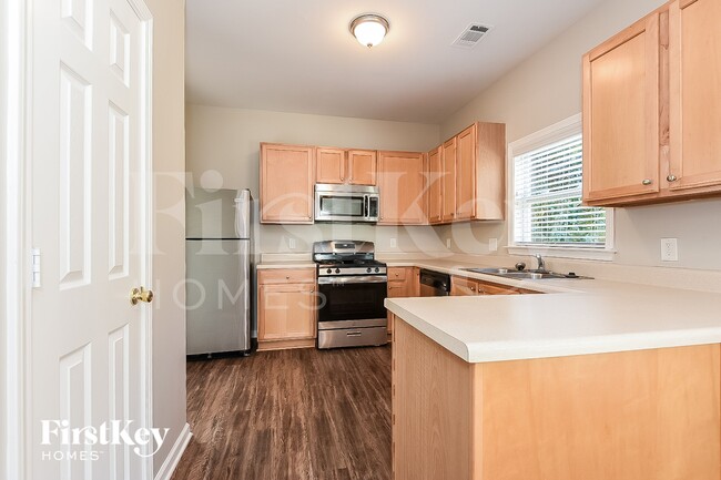 Photo - 966 Mill Creek Ave