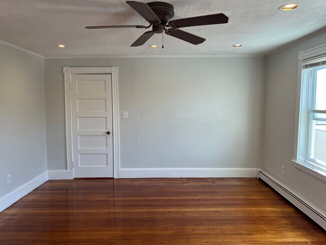 Photo - 102 Bristol Rd