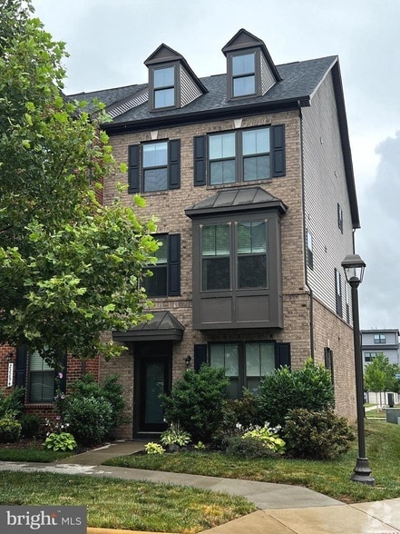 Building Photo - 22296 Philanthropic Dr Rental