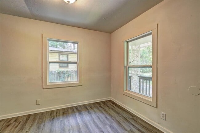 Photo - 1208 4th Ave W