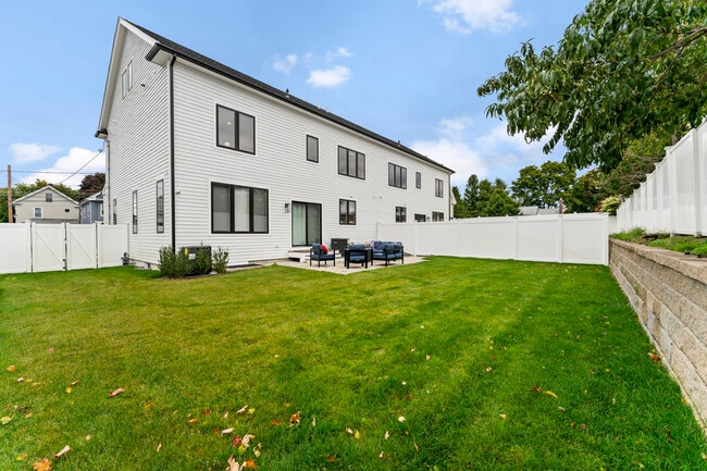 Photo - 21 Bolton St Unit 1