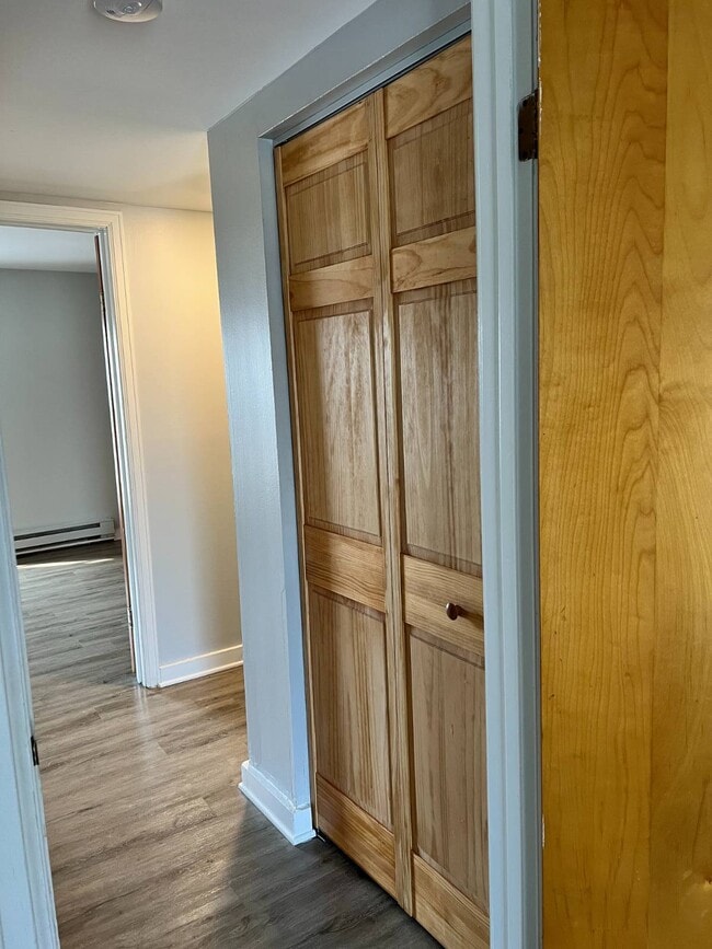 Photo - 13 N College St