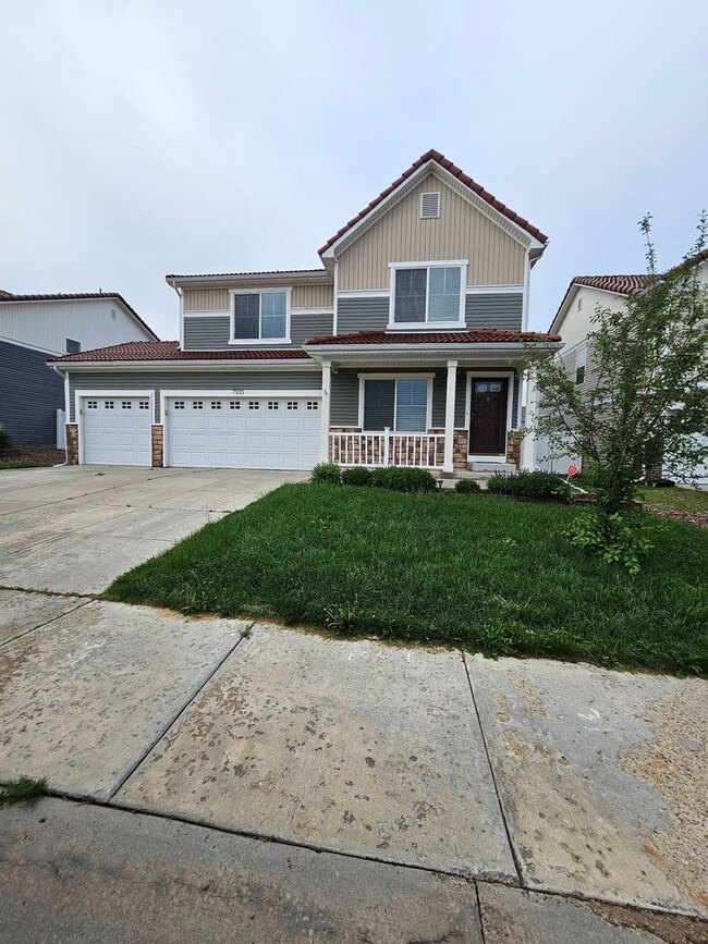 Building Photo - $2,300 - 3BR/2.5BA Dog-Friendly House in F...