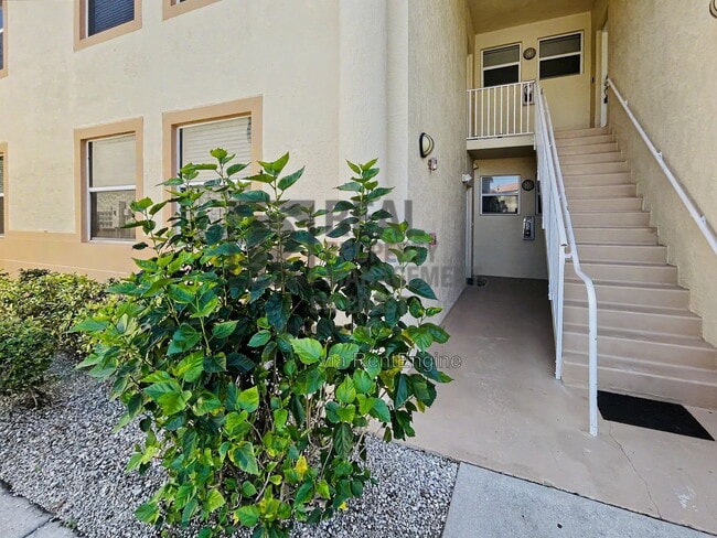 Building Photo - 15449 Bellamar Cir Unit Apartment 1213