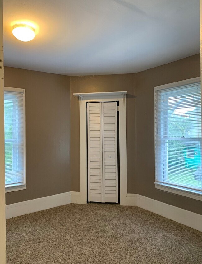 Photo - Spacious 4 Bedroom, 2 Bath Two-Story Home